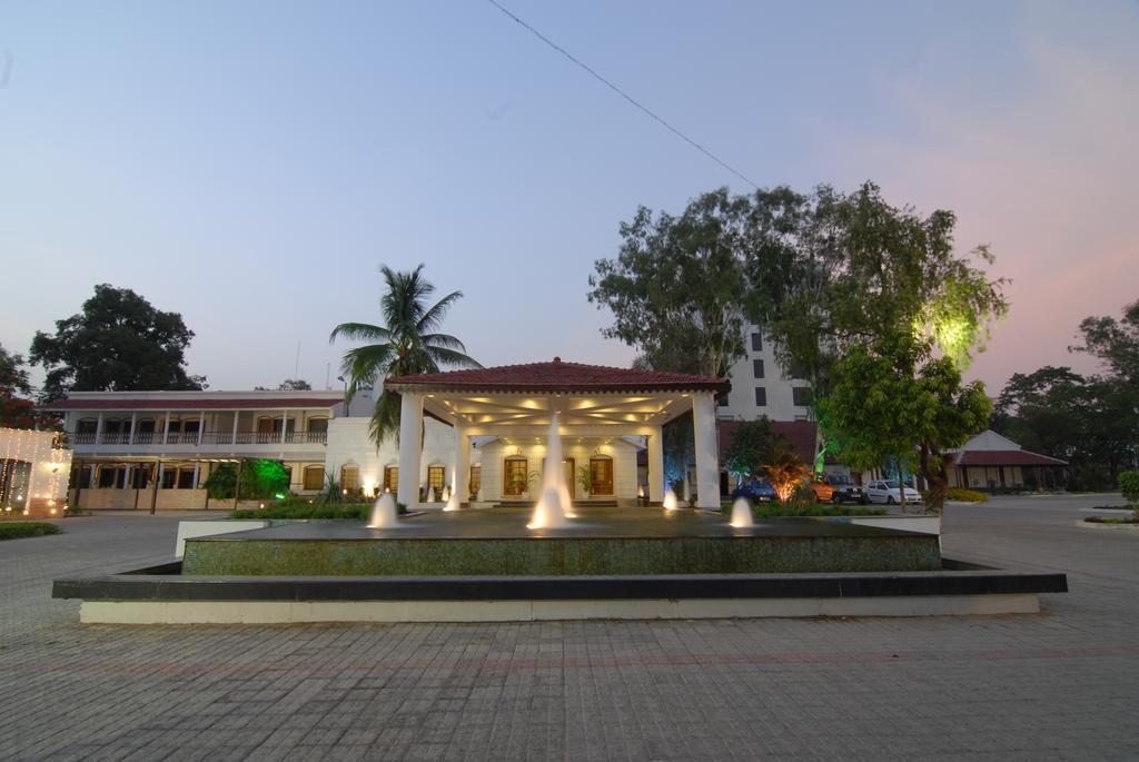 Chanakya Bnr Hotel Ranchi Eksteriør billede